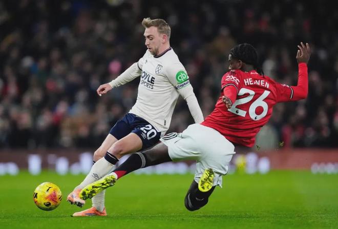 前队友弗朗西斯重伤，上田绮世：他是我的朋友，希望早日康复（上田绮世为重伤前队友弗朗西斯送上祝福：我的朋友，愿早日康复）