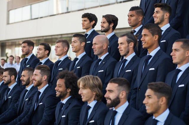 记者：B费受伤之后，梅努不会在冬窗离开曼联（记者称因B费伤缺，曼联今冬不会放走梅努）