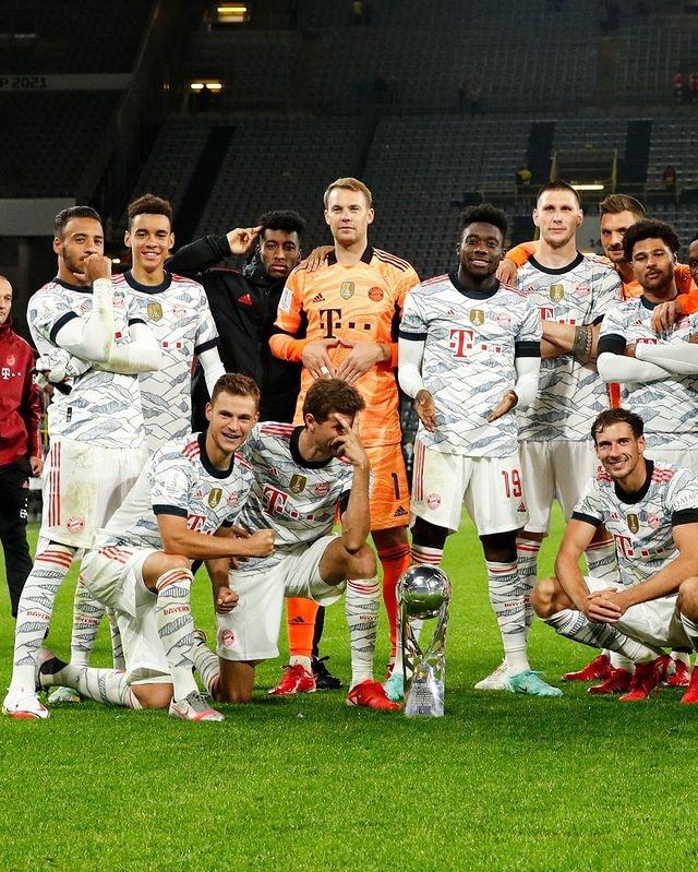 记者：因现场出现雷暴，沙特vs阿联酋比赛再次推迟，预计将取消（记者：现场雷暴致沙特对阿联酋之战再度延期，或将取消）