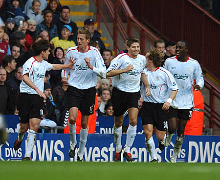 武里南联外援：每名队友都表现得非常出色，我们晋级机会很大（武里南联外援：队友人人发挥抢眼，球队晋级希望十足）