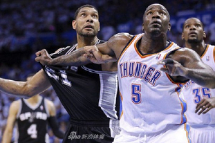 利兹联主场气势如虹，连斩蓝军创26年纪录（利兹联主场强势，连克蓝军刷新26年纪录）