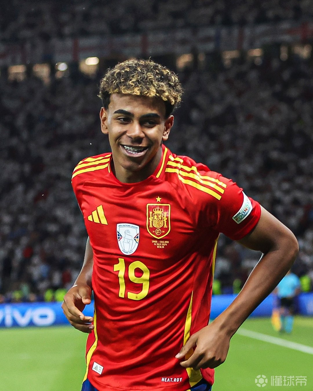 韩足晚报（2025.12.12）洪明甫谨慎表态分组形势（韩足晚报（2025.12.12）洪明甫审慎评析分组局势）