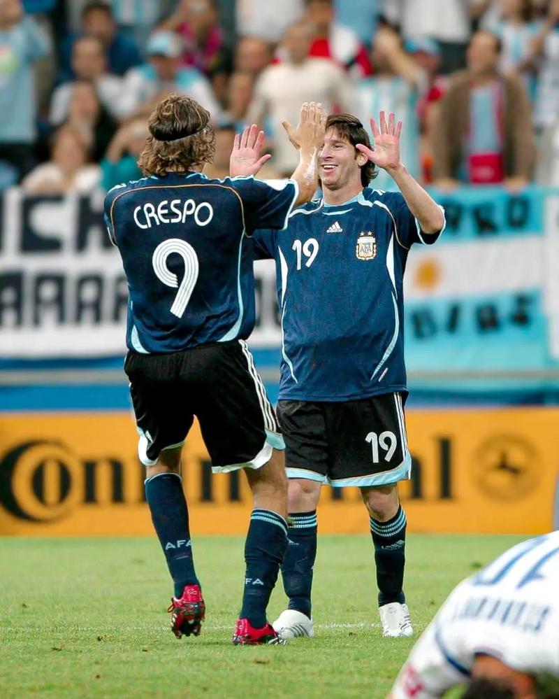 孙继海：不是家里有矿才能踢球，想改变大家这种认知（孙继海：踢球不靠“家里有矿”，我想打破大众的刻板认知）