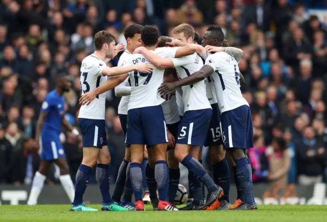 弟媳：外界对内马尔的评价很多时候不公，只会提过去那些争议（弟媳直言外界对内马尔多有不公，总揪着旧争议不放）